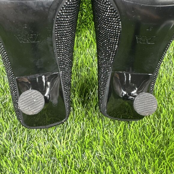 ZARA Women’s Black Studded Closed Pointed Toe High Heels Pumps Shoes Size 37/US7 - Picture 16 of 16